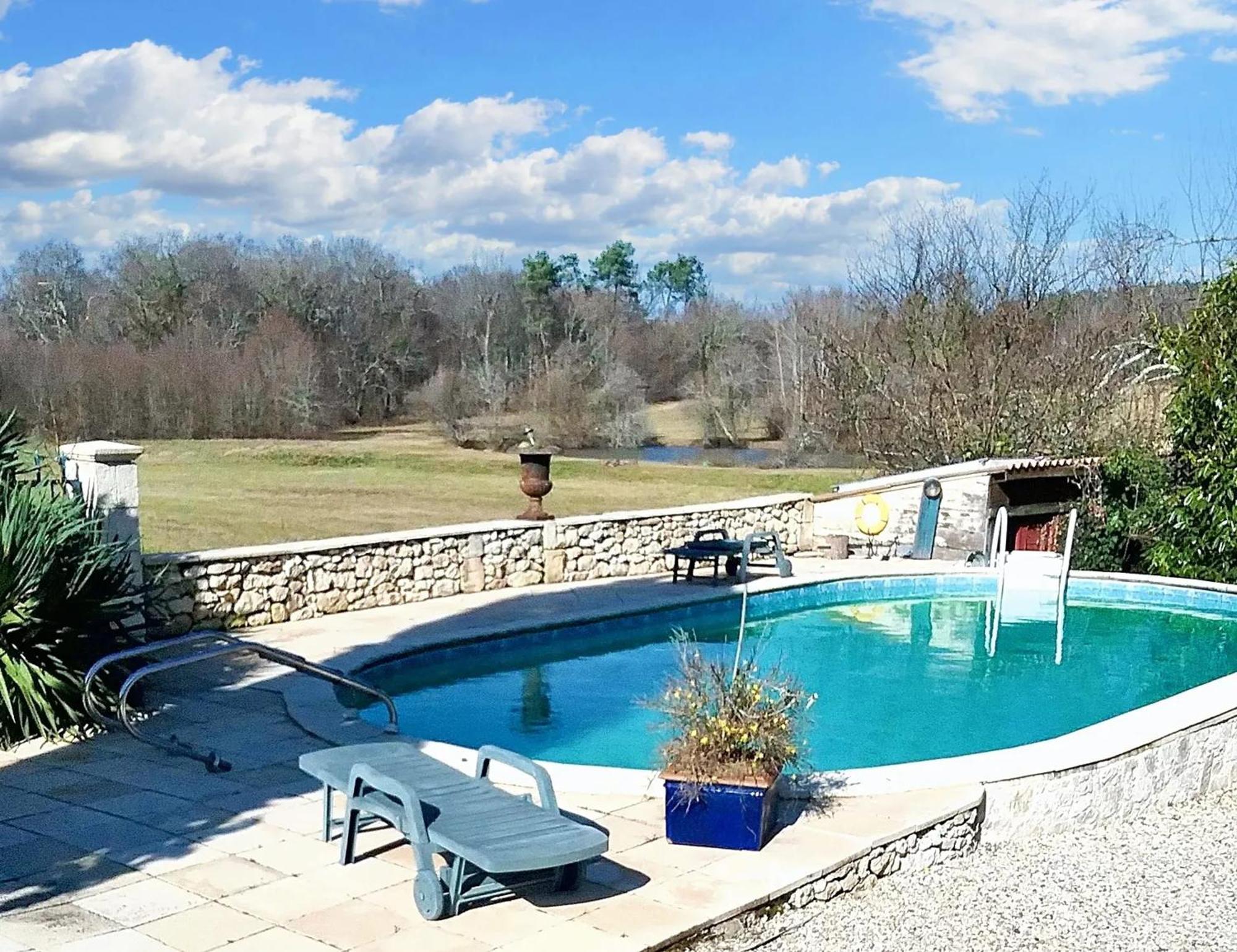 Villa Charmante A Bosset Avec Piscine Partagee Exterior photo